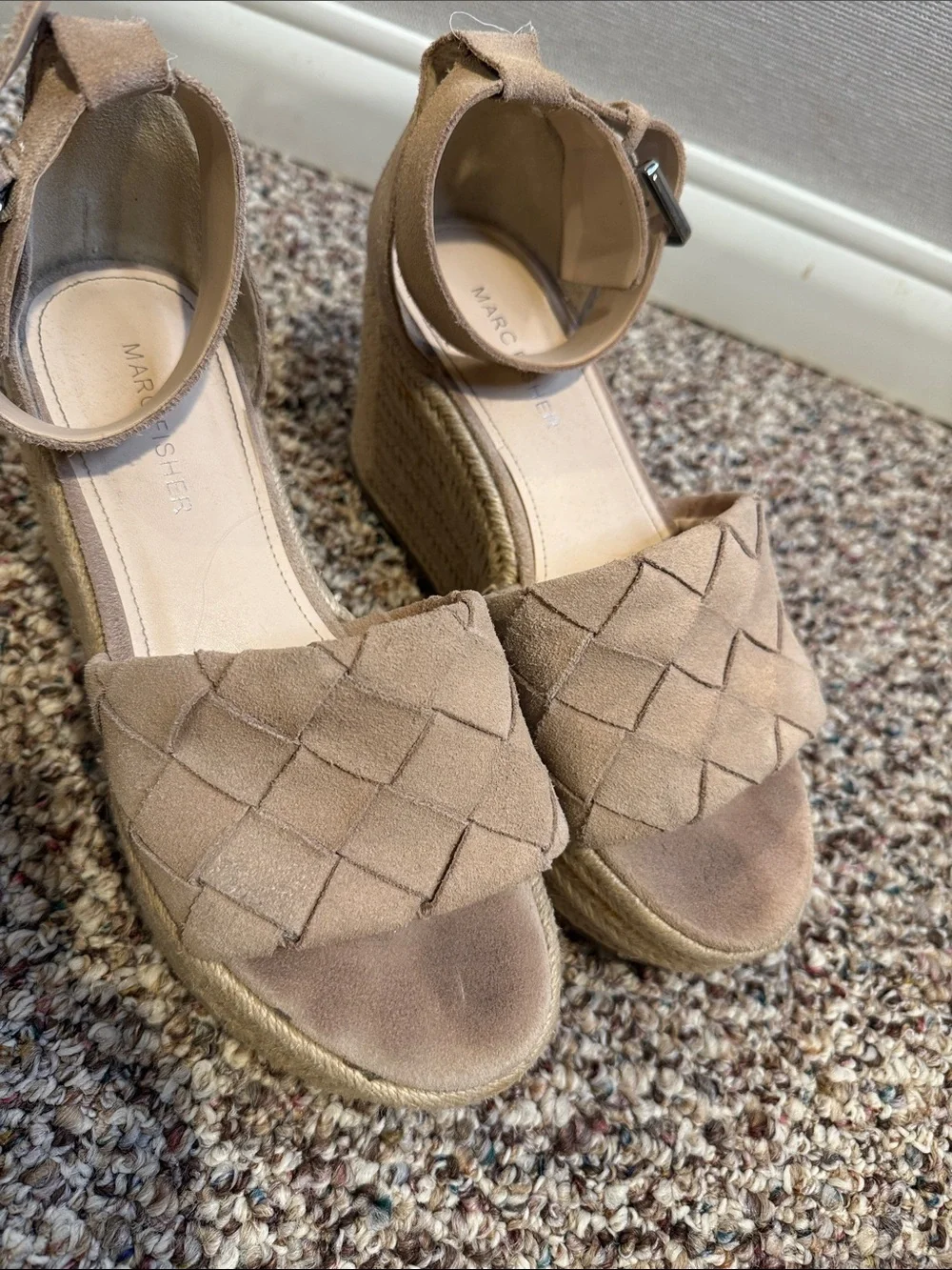 Marc Fisher Marc  Varin tan suede platform espadrille wedge size 7.5